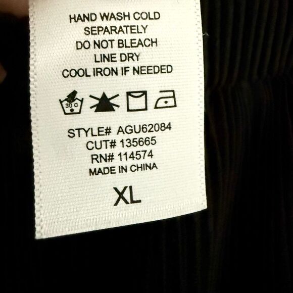 RO & DE Nordstrom Accordion Pleated Cropped Wide Leg in Black - Size XL - Picture 6 of 6